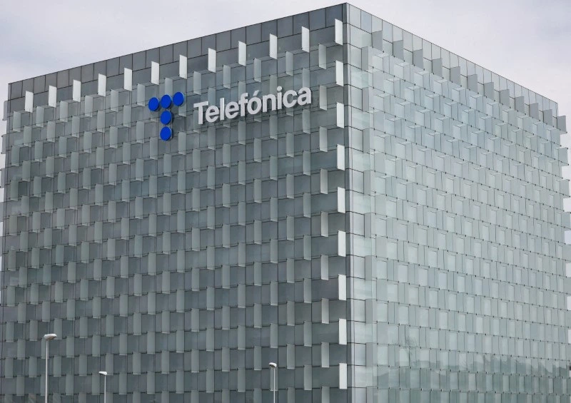 Telefónica Sells Colombian Unit for $400 Million, Accelerates Latin American Exit