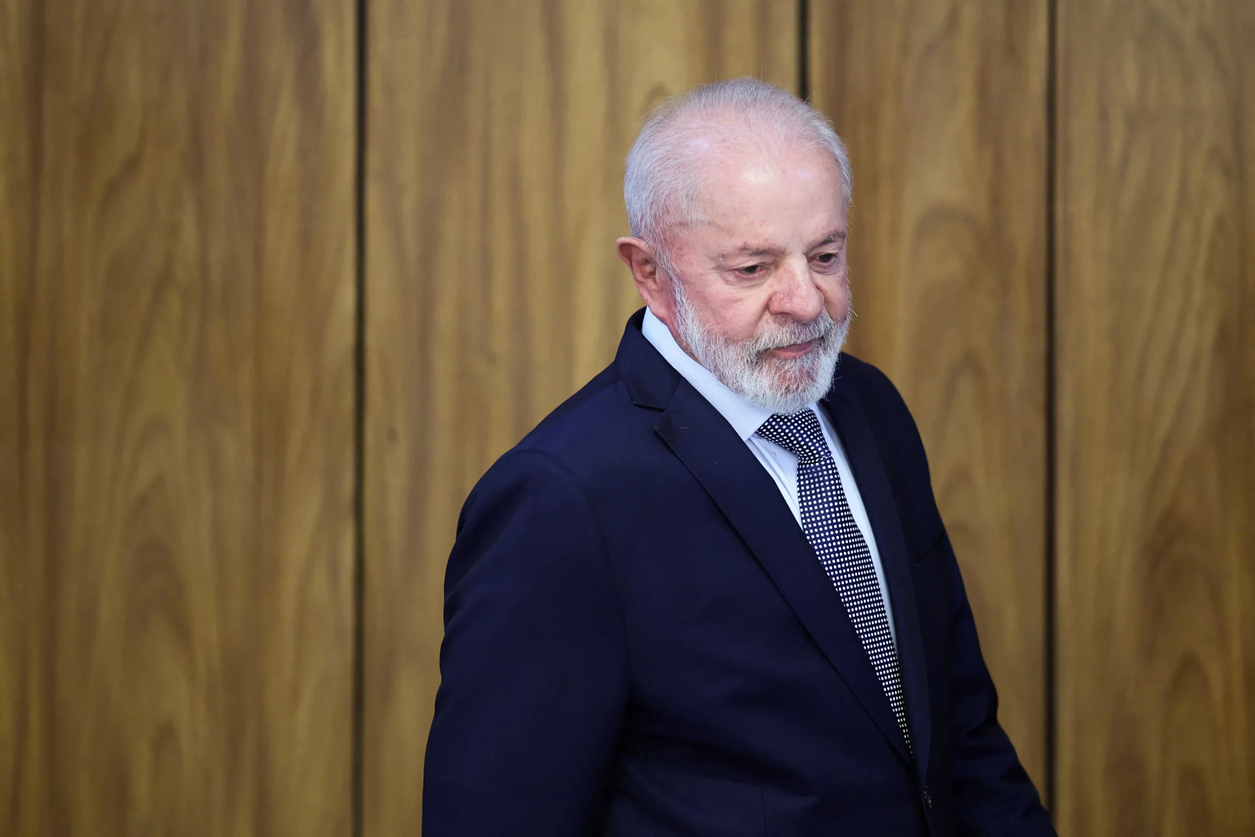 Lula Challenges Economic Forecasts, Predicts 3% Growth for Brazil in 2025