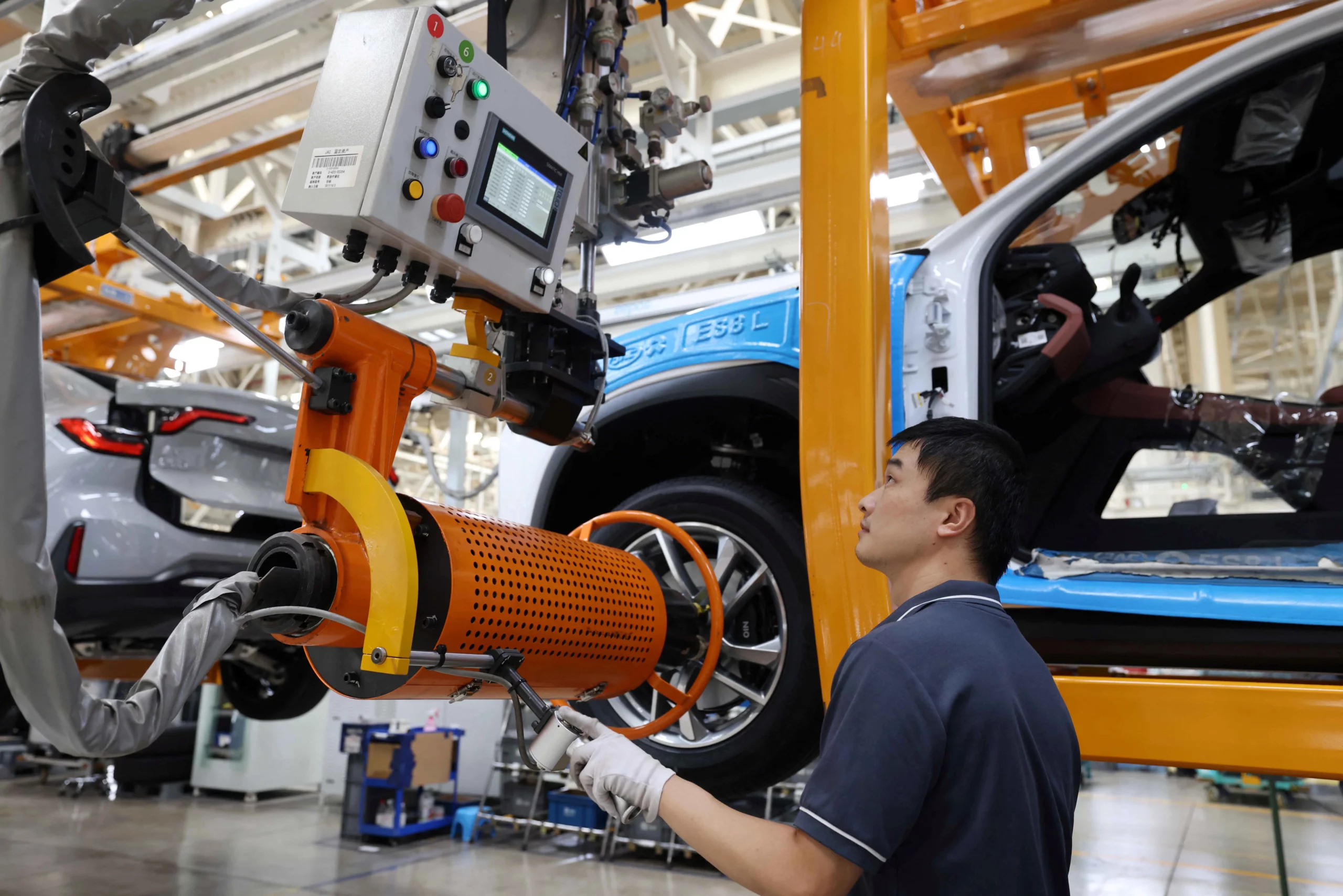 China Warns Rivals as U.S. Trade War Escalates, Japan and South Korea Face High-Stakes Dilemma