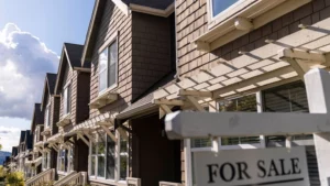 New Home Sales Edge Up as Prices Dip in the U.S.