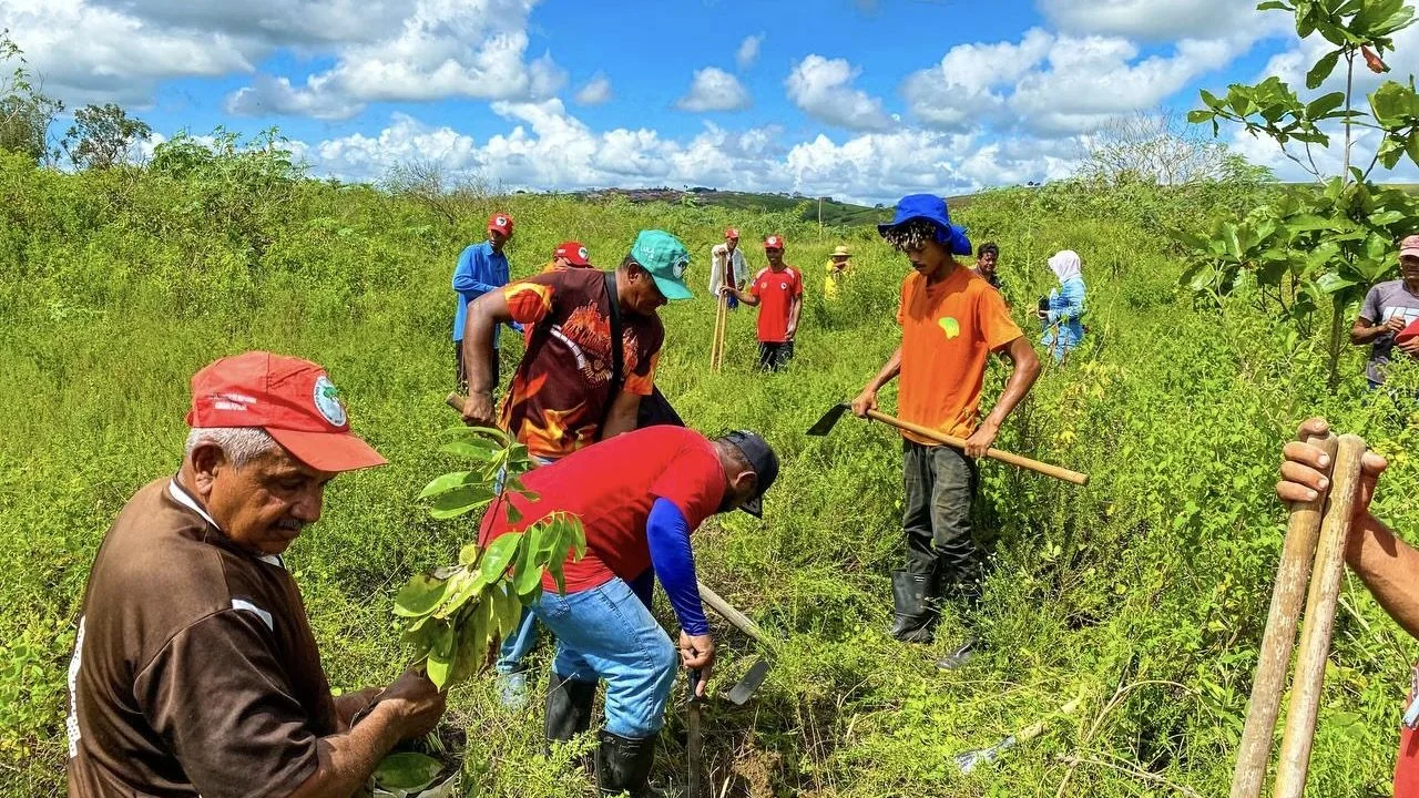 Venezuela Transfers Vast Lands to Brazilian Farmers While Strengthening Regional Ties