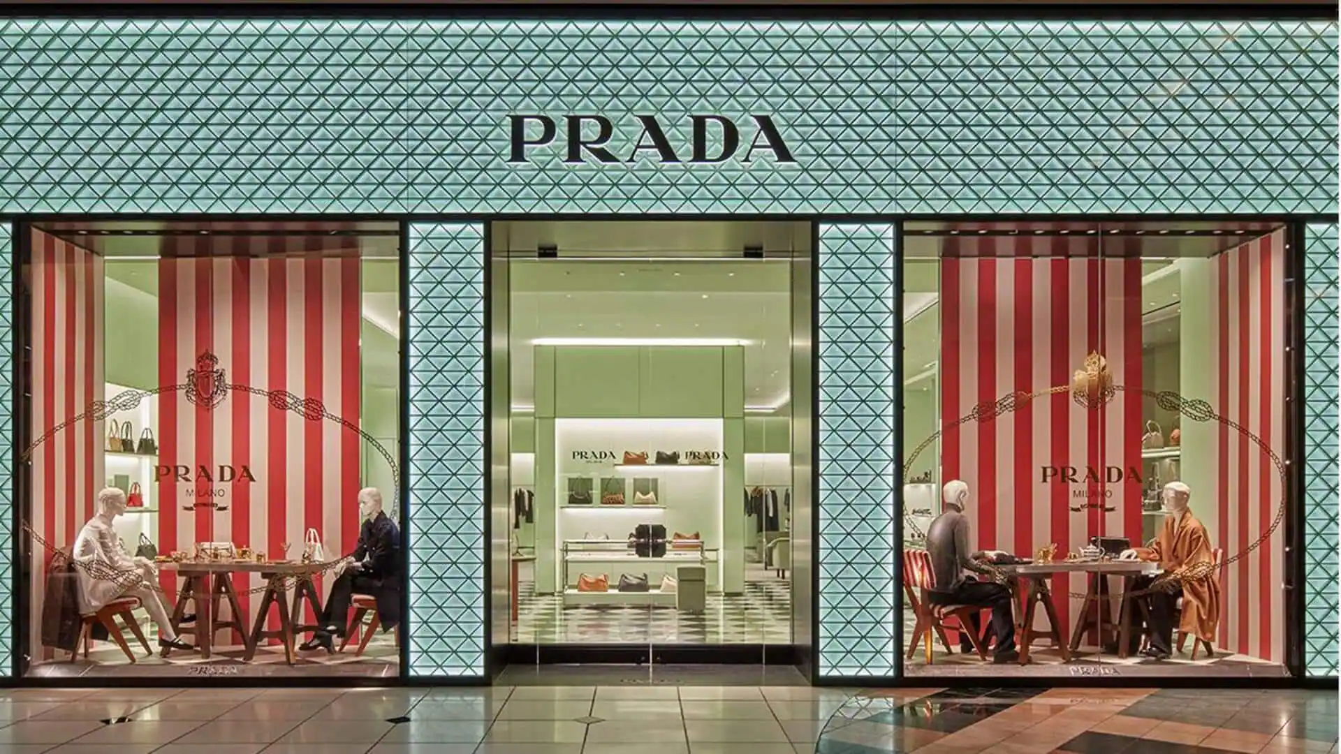 Prada Nears $1.6 Billion Versace Acquisition, Reshaping Italian Luxury