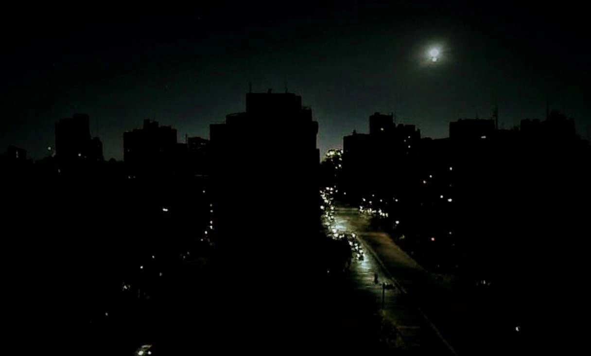 Power Outage Leaves 1.2 Million Without Electricity in Buenos Aires