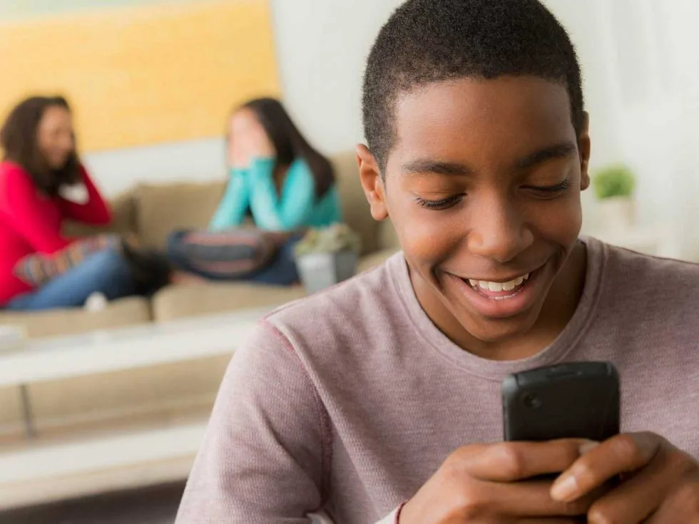 How Social Media Affects Mental Health: Key Insights and Tips for a Balanced Life. (Photo Internet reproduction)