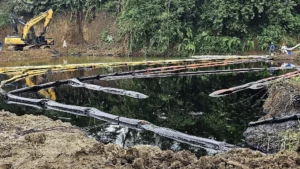 Pipeline Rupture Dumps 25,000 Barrels, Tests Ecuador’s Resilience