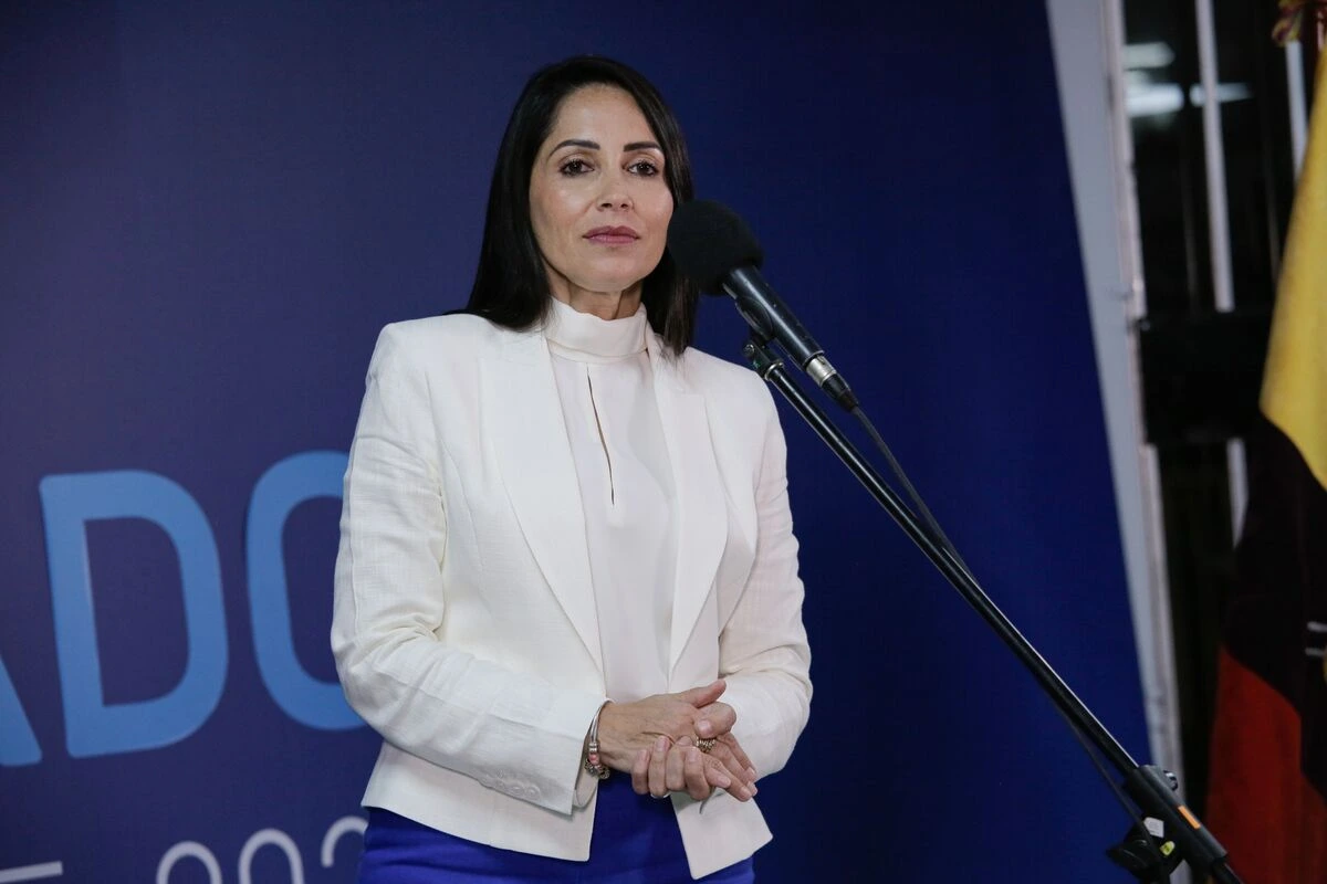 Profile: Luisa González Seeks to Revive Leftist Leadership in Ecuador