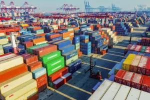 Trade Rebalancing Efforts Underpin UBS’s Downbeat Global Growth Forecast