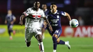 São Paulo Squanders Lead, Draws 2-2 with Alianza Lima in Libertadores Clash