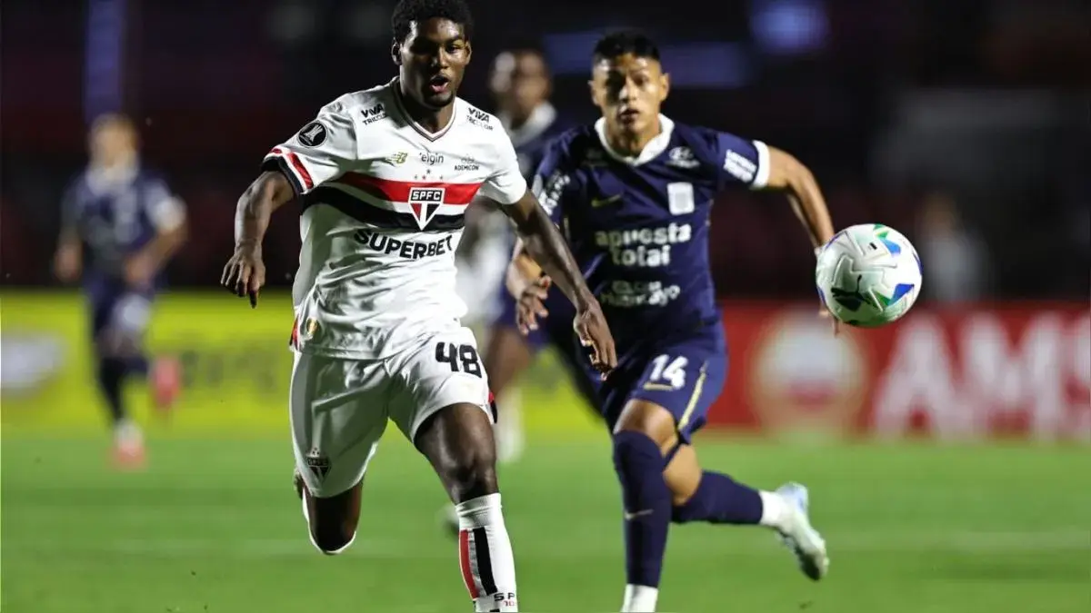 São Paulo Squanders Lead, Draws 2-2 with Alianza Lima in Libertadores Clash
