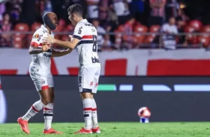 São Paulo Claims Group D Lead with Strategic Away Win Over Libertad