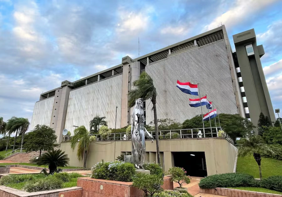 Paraguay Holds Interest Rate Steady at 6% as Inflation and Growth Shift the Landscape
