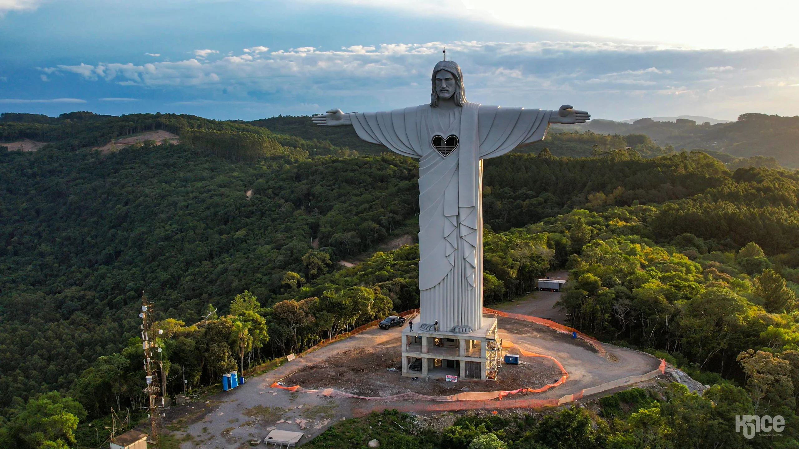 Divine Tourism: How a Small Brazilian Town Built the Nation's Tallest Christ