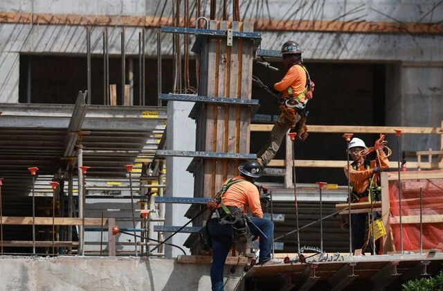 U.S. Labor Market Cools with Fewer Job Openings but Foreign Investments Surge