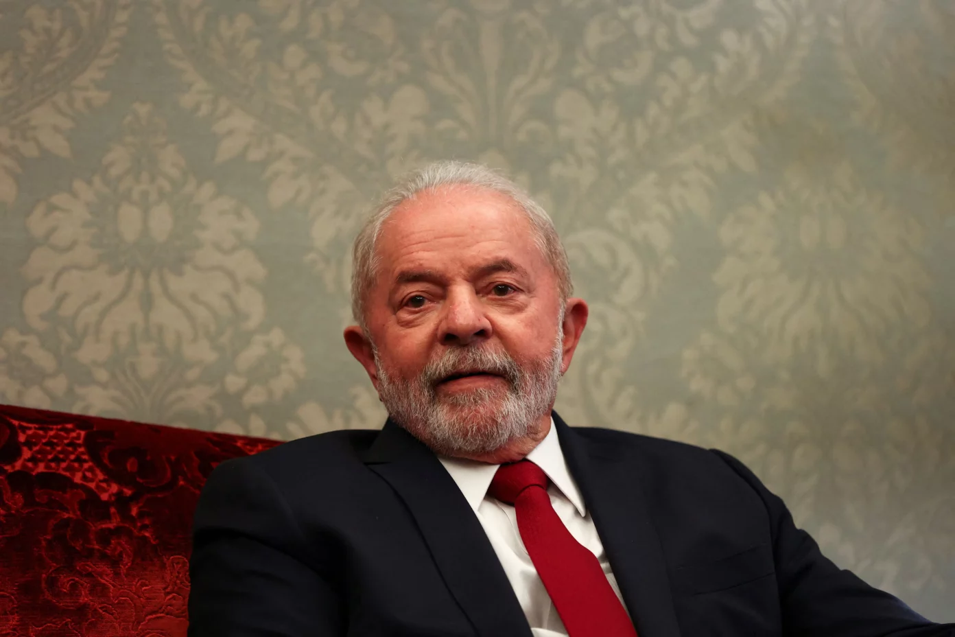 Lula’s Approval Hits New Low as Economic Discontent Grows Across Brazil