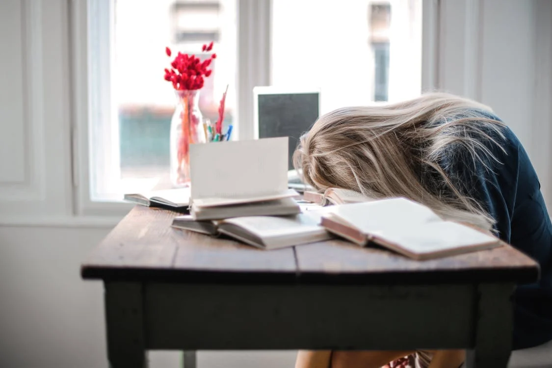 Tackle the 10 Biggest Challenges of Freshman Year. (Photo Pexels)