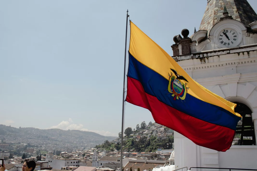Ecuador’s Economy Shrinks 2% in 2024 Amid Energy Crisis and Oil Production Halt