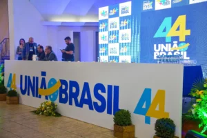 Leadership Crisis Shadows Brazil’s Largest Political Merger