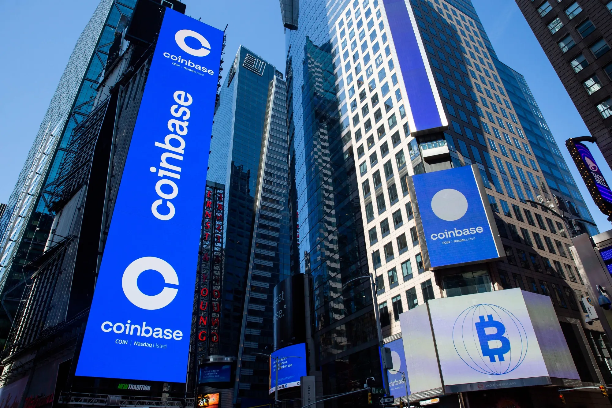 Coinbase Bets $2.9 Billion on Crypto Derivatives Dominance with Deribit Acquisition