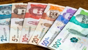 Latin American Capital Inflows Boost Colombian Peso Amid US Credit Rating Concerns