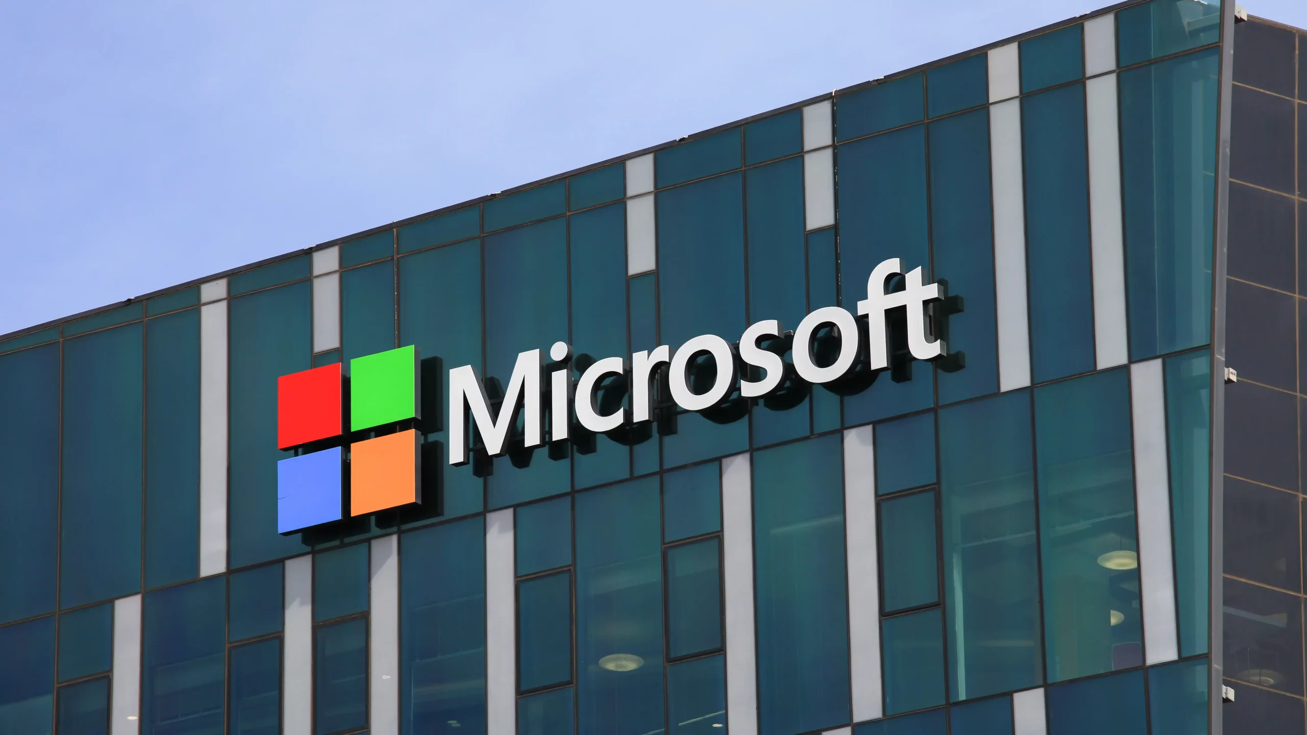 Microsoft’s $80 Billion A.I. Bet Drives Cloud Surge, But Infrastructure Strains Emerge