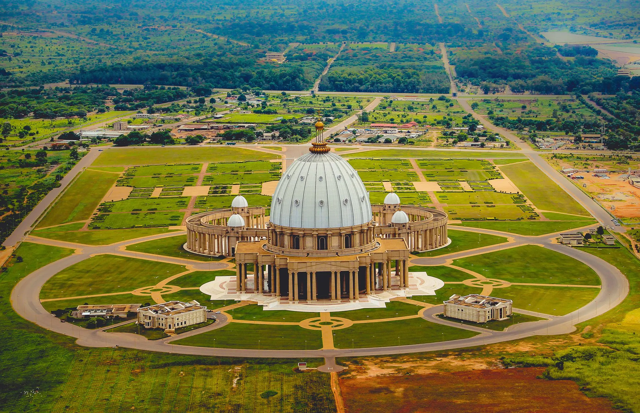 Côte d’Ivoire: From Cocoa to Connectivity.