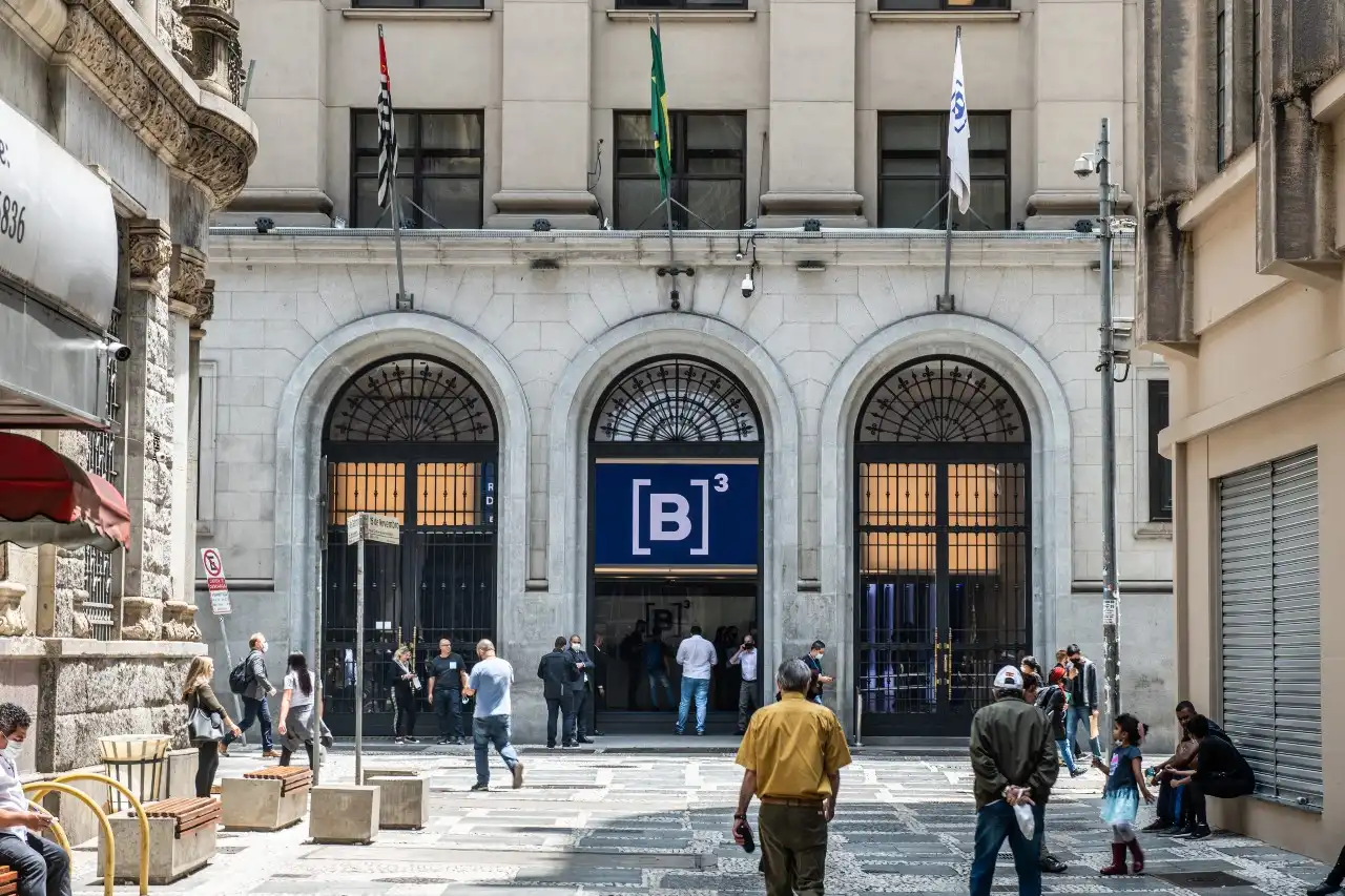 Smart Fit and Direcional Join Brazil's Ibovespa as Market Reshuffles