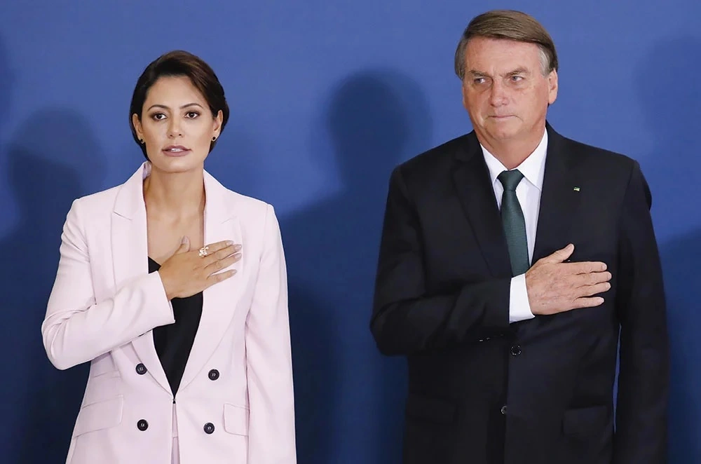 Succession Showdown: Bolsonaro’s Legal Woes Fuel Battle Between Wife, Allies for 2026 Bid