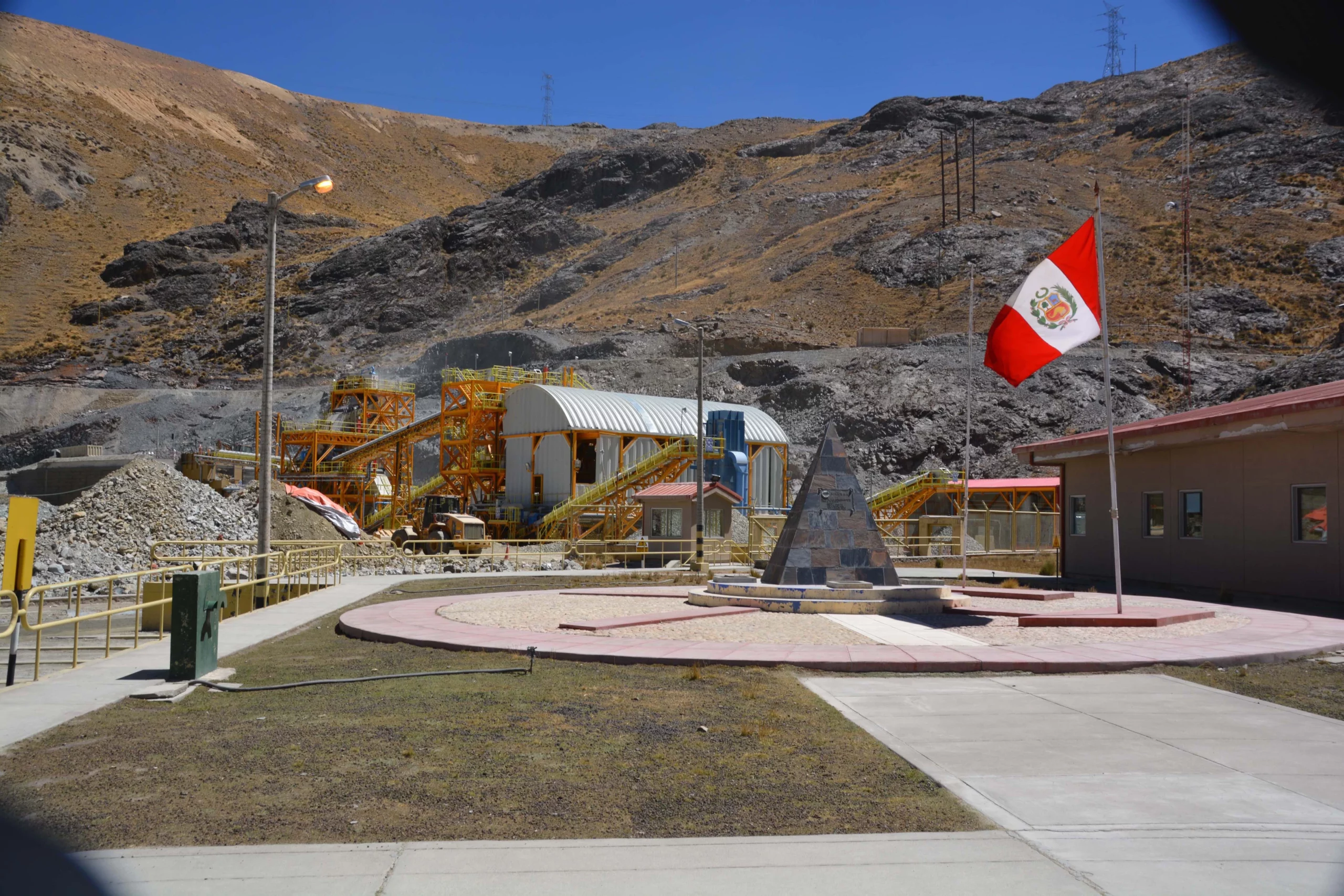 Peruvian Minsur Delivers Record $400 Million Dividend After Brazilian Asset Sale