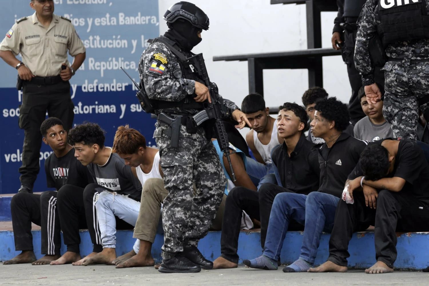 Fight for Control in Guayaquil: Army Deployment Signals Escalating Crisis in Ecuador