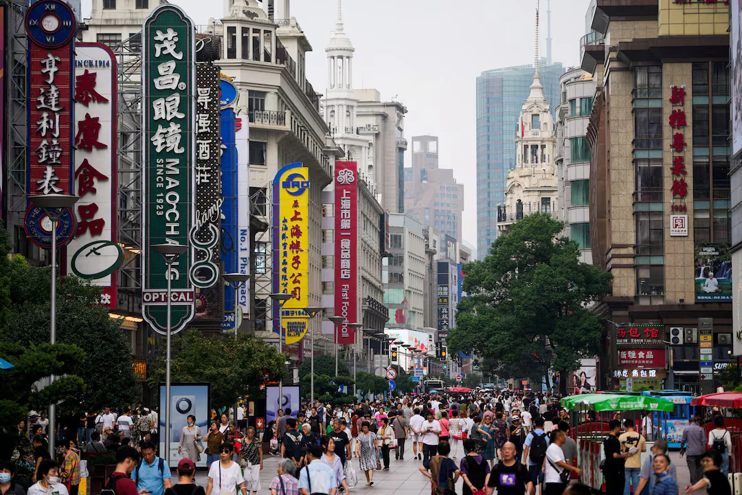 China’s Price Slide Deepens as Deflation Pressures Build