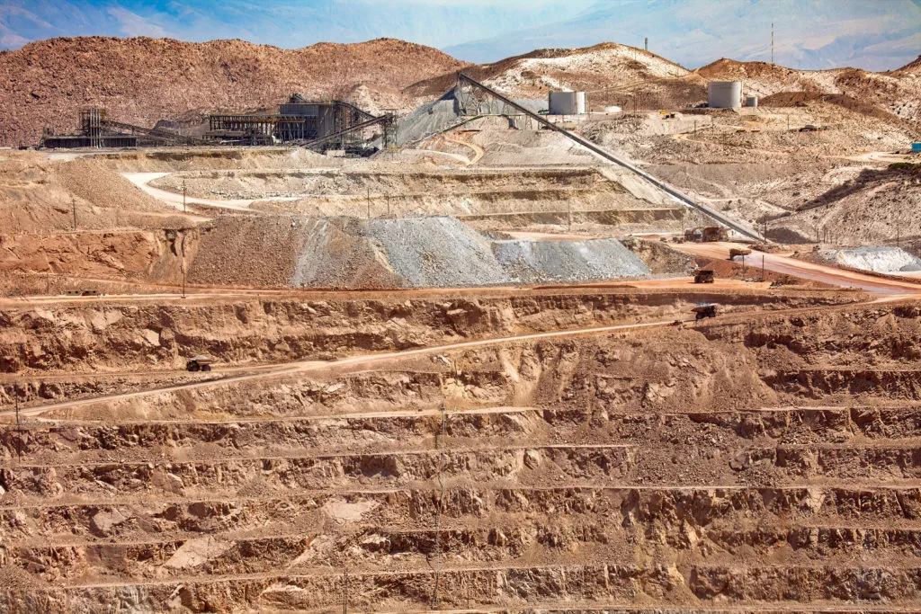 Peru Faces Surge in Large-Scale Informal Copper Mining as Government Confirms $300 Million Operation