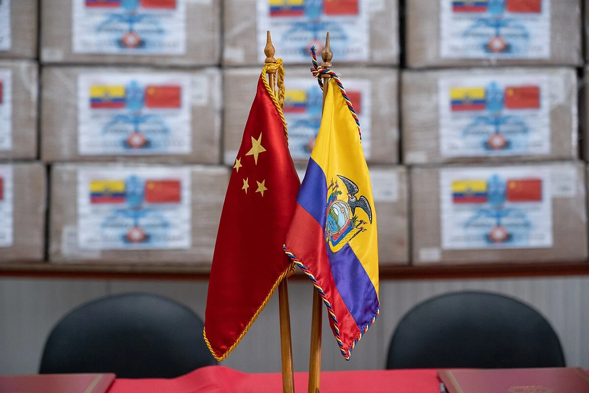 Ecuador Shifts Focus from Chinese Loans to Strategic Mining and Oil Partnerships