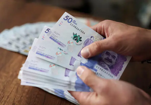Government Halts Deficit Limits as Colombia’s Finances Worsen