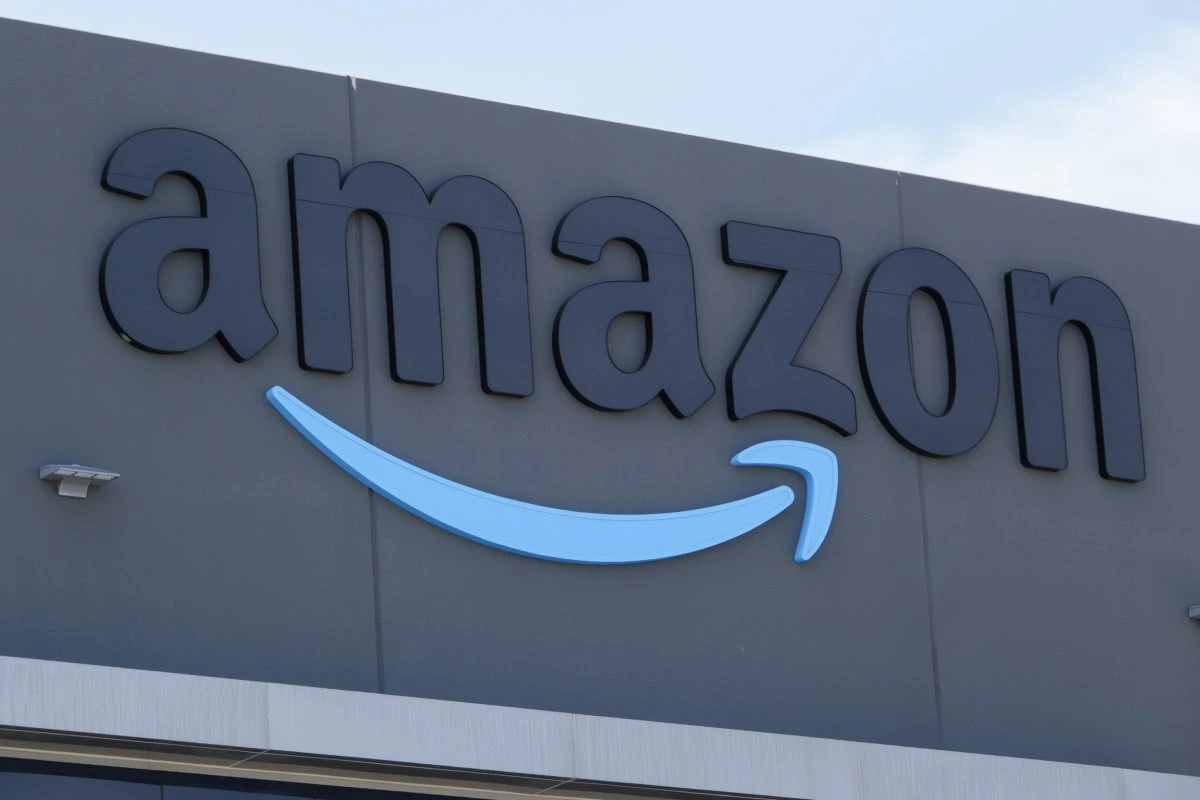 Amazon, One of the World’s Largest Employers, Scales Back Staff as Artificial Intelligence Expands
