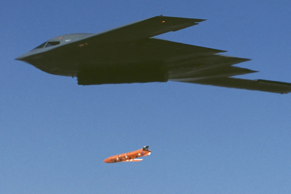 b2 bomber