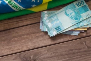 Brazil’s Budget Surplus Grows in May, But Debt and Spending Remain Big Challenges
