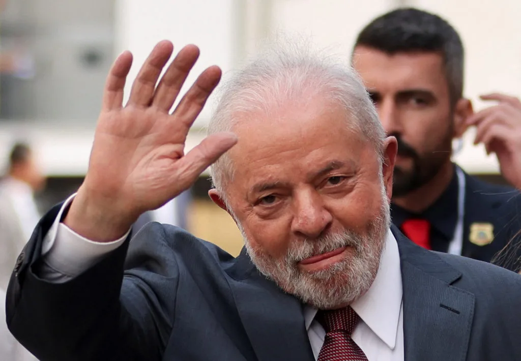 Lula’s Coalition Faces 30-Year Loyalty Low, Threatening 2026 Election Plans