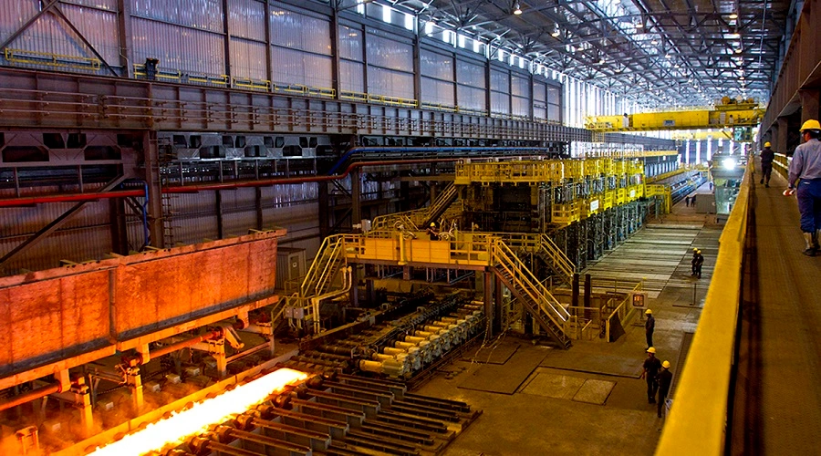 Usiminas Squeezed by Cheap Steel Imports in Q2 2025 While Holding Its Ground