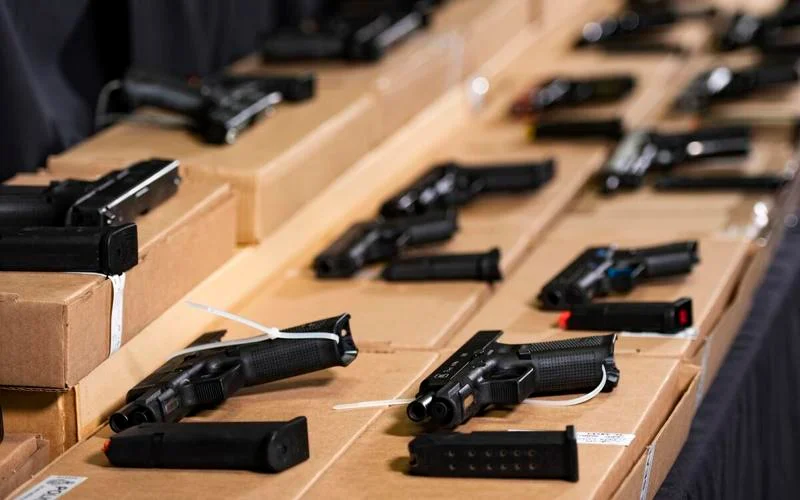 Uruguayan Police Block Major Weapon Trafficking Route to Brazil