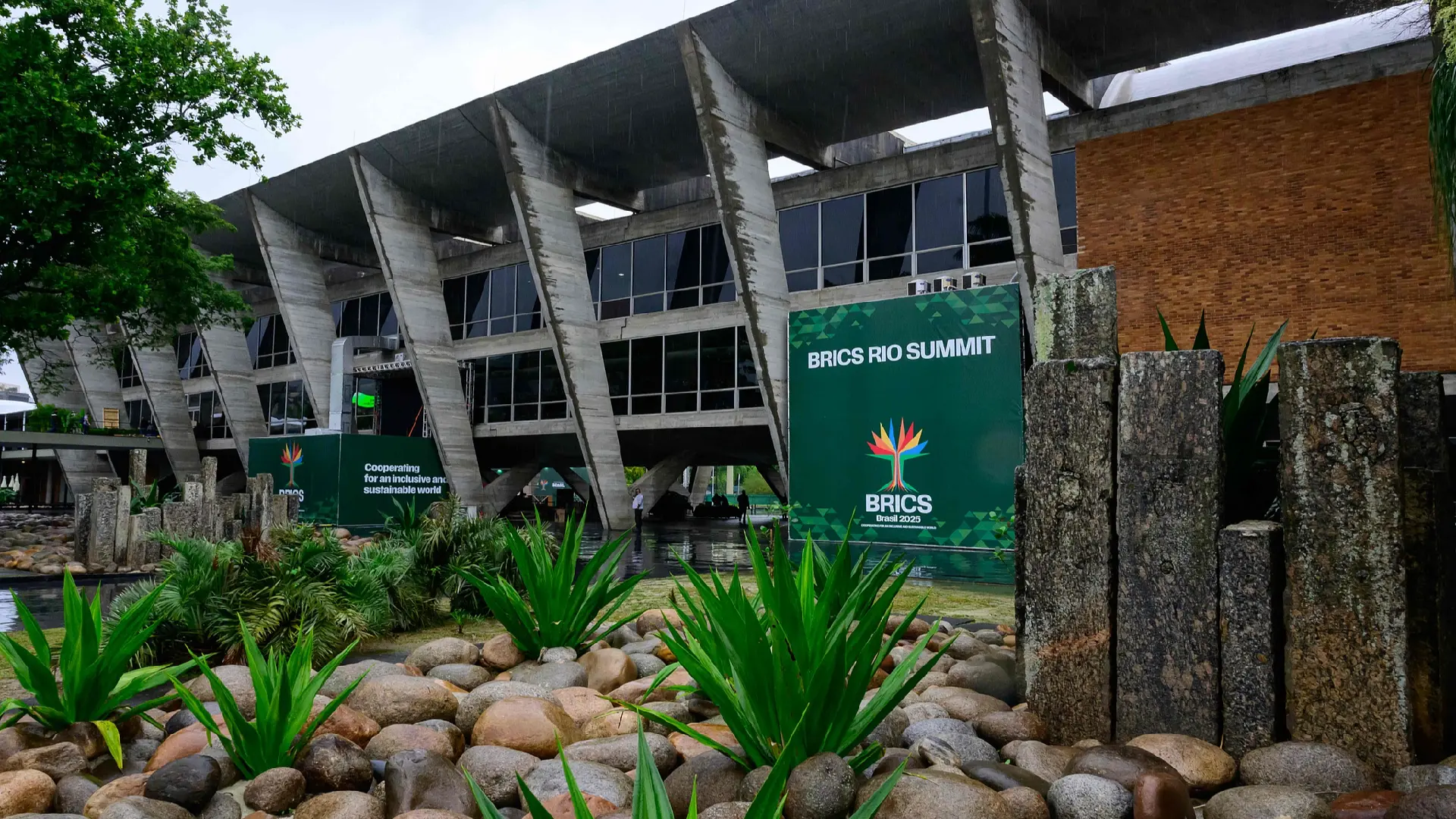 Rio Offers BRICS a Home: City Seeks Economic Boost With Headquarters Bid