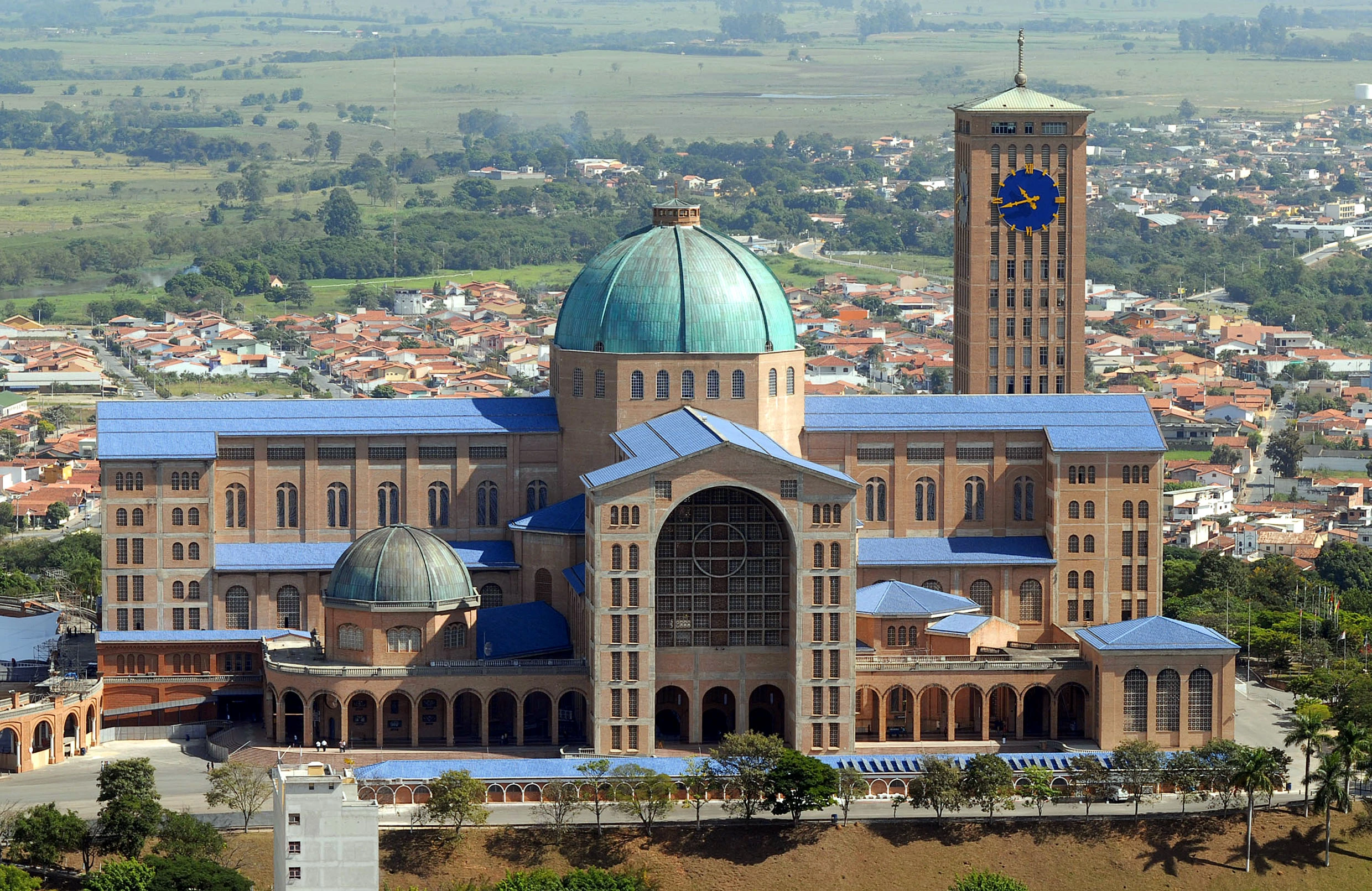 Brazil Bets Big on Faith Tourism: Aparecida’s New Resort Signals Shift