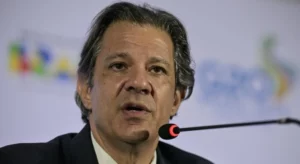 Brazil’s Finance Minister Pushes R$15 Billion Tax Break Cut to Balance Budget