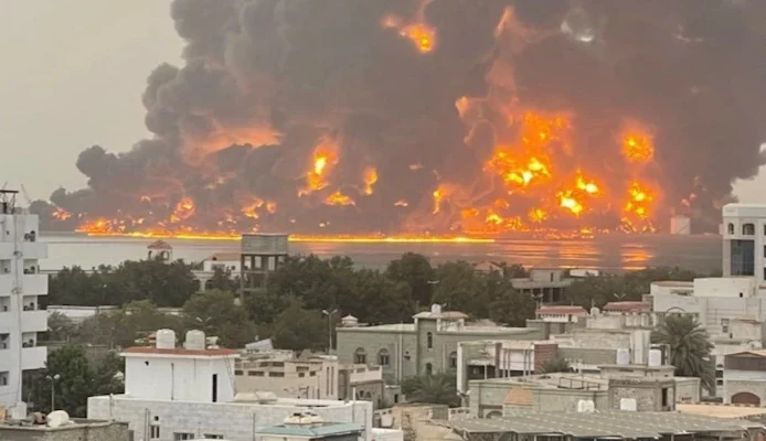 Israel Strikes Houthi Ports as Red Sea Shipping Faces Major Disruption