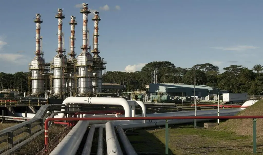 Major Oil Pipeline Reopens in Ecuador, Stabilizing Exports and Preventing Spill
