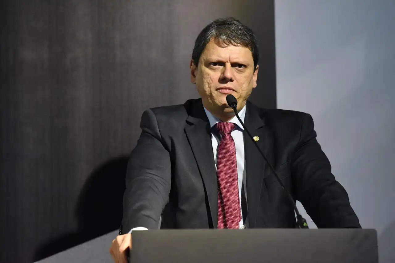 Tarcísio Champions São Paulo’s Trade Interests at US Embassy, Defying Political Pressure