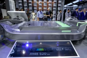 China Blocks Key Battery Tech to Keep Global EV Lead