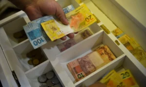 Brazil’s Family Debt Keeps Climbing, Raising Concerns Over Short-Term Borrowing