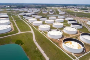 U.S. Oil Stocks Rise as Imports Outpace Exports, Surprising Analysts