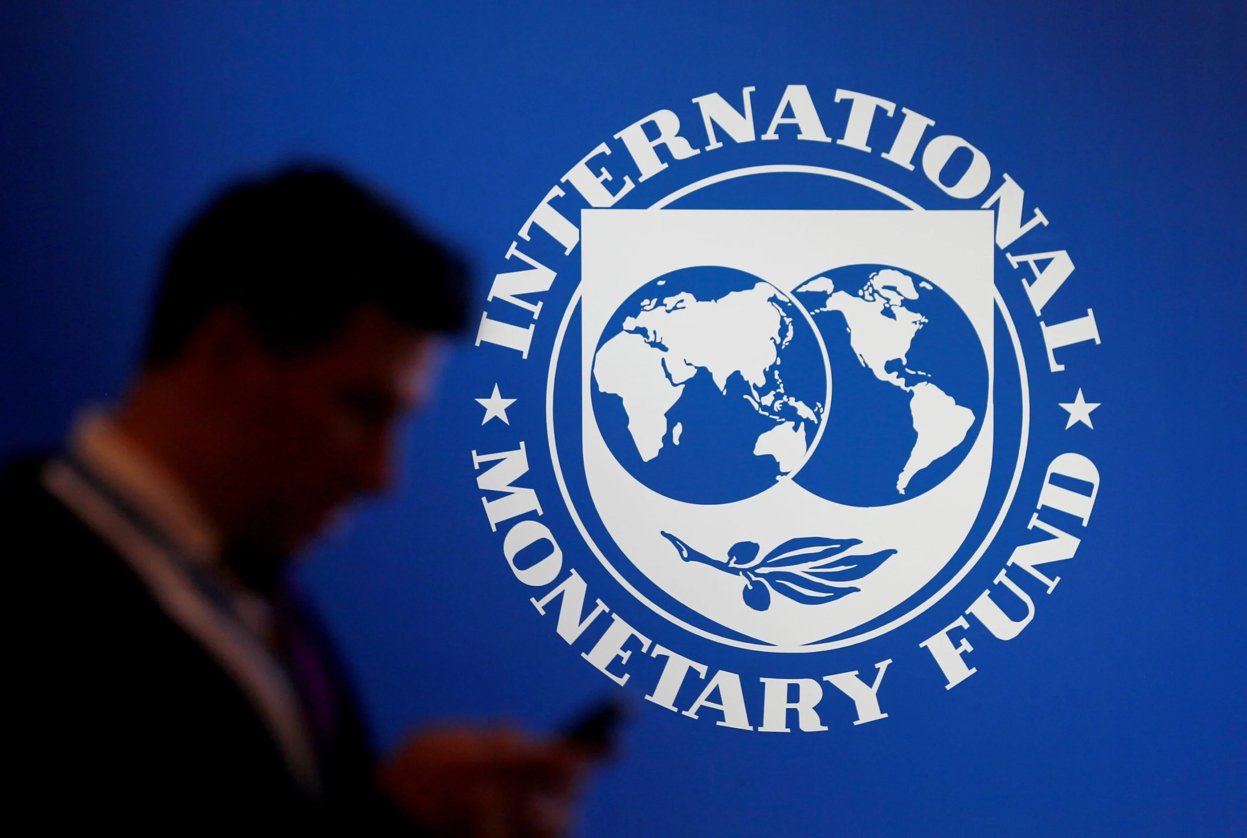 IMF Calls on Argentina to Bolster Critically Low Reserves