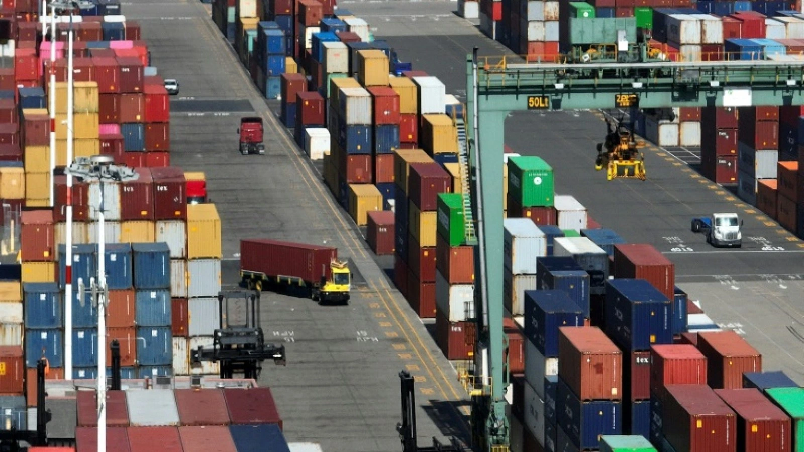 Manufacturing Surge Boosts Mexican Exports by 10.6% in June
